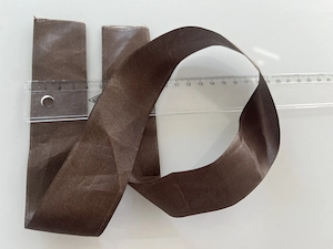 Satinband Braun Schimmernd Dekoband Geschenkband 4 cm breit   70 cm lang Bild 5