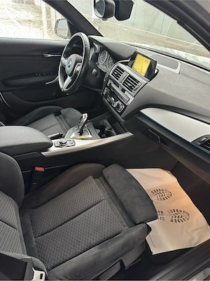 BMW 120d xDrive M-Sportpaket Bild 8