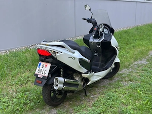 Motorrad Daelim S3 125  Bild 3