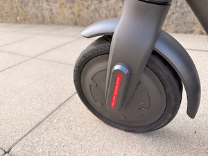 Xiaomi Mi Electric Scooter M365 technisch top, Akku getauscht Bild 3