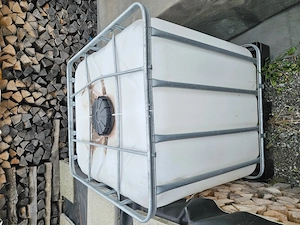 IBC Tank Container 1000 Liter mit Metallgitter Bild 4