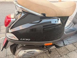 Piaggio Vespa LX 50 Bild 6