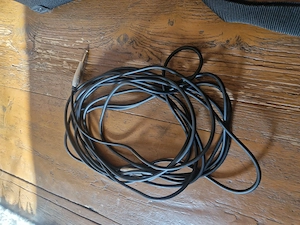 E Gitarre mit Verstärker Bild 4