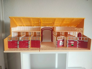 Pferdestall Spielzeug Bild 2