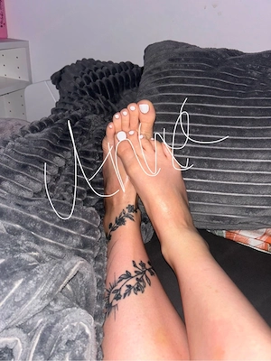 Stundentin und Partner verkaufen Fußbilder gegen TG Bild 2