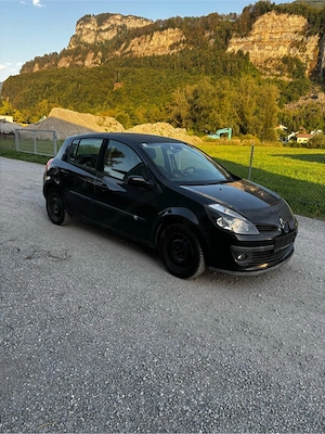 Renault clio pickerl bis 4 2027 Bild 2