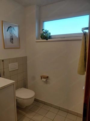 Vermietung helle geräumige 2-Zimmerwohnung Bild 5
