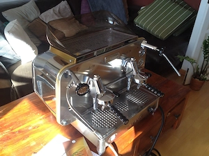 Faema e61 Legend Espressomaschine + Brita Filter Bild 9