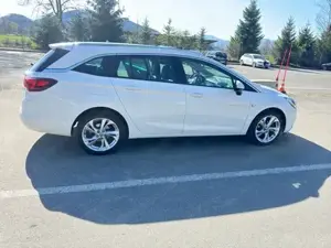 Opel Astra Bild 9