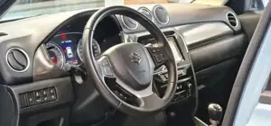 Suzuki Vitara Bild 11