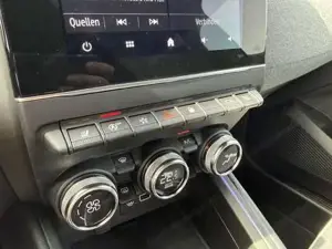 Renault Clio Bild 10