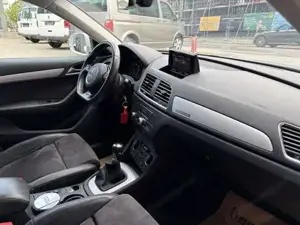 Audi Q3 Bild 11