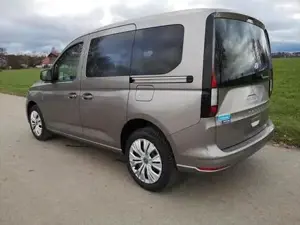 VW Caddy Basis 2.0TDI Sport Edition ACC Kam GV5 App 75 k... Bild 2