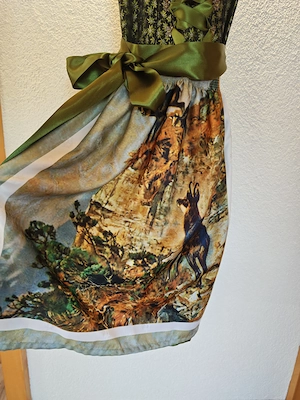 Dirndl inkl. 2 Blusen Bild 2