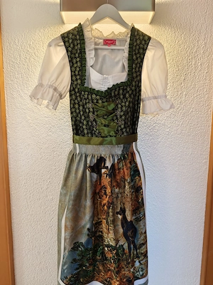 Dirndl inkl. 2 Blusen