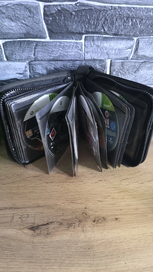 xbox Festplatten je 1TB, Headset + Ständer, Spiele , Zubehör  Bild 5