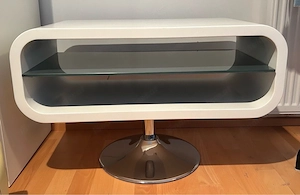TV Möbelstück Bild 2