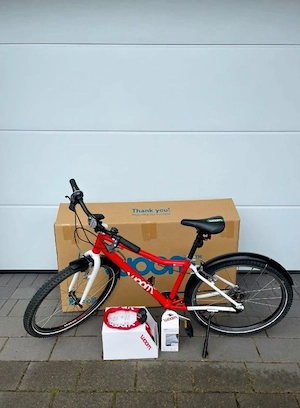 WOOM Original 5 24-Zoll Kinderfahrrad mit Schloss und Helm Bild 3