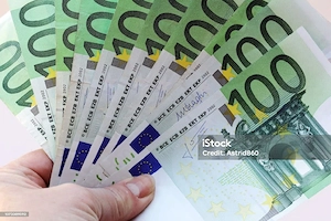 Wir lösen Ihre Probleme und lassen Ihre Projekte Wirklichkeit werden  Wir unterstützen Privatpersone