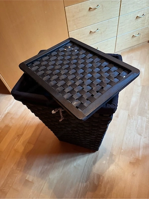 Wäschekorb schwarz zu verschenken Bild 2