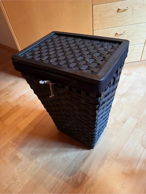 Wäschekorb schwarz zu verschenken Bild 3