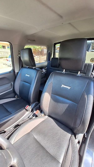Suzuki Jimny 1.3 deluxe Bild 3