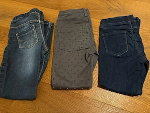 Kleiderpaket Mädchen Grösse 128 Bild 3