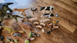Dinosaurier Spielfiguren verschiedene Größen, Bauernhoftiere, Konvolut, 2 große Dinos von Schleich Bild 3