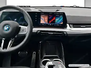 BMW iX1 xDrive30 M-Sport // Head-Up Display // Driving Assistant Plus Bild 7