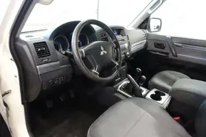 Mitsubishi Pajero Bild 5