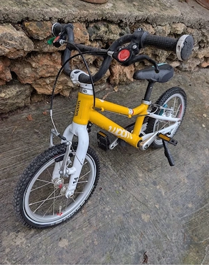 Woom 2   Das perfekte Fahrrad für den Einstieg!