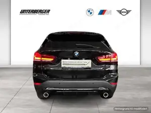 BMW X1 xDrive18d // M-Sport // Head-Up Display // Driving Assistant Plus Bild 11