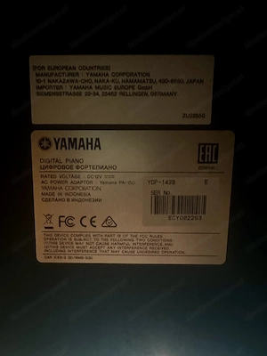 Yamaha Arius YDP-143B Digitalpiano   sehr gepflegt + Klavierbank + Kopfhörer 