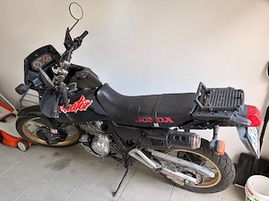 Honda Dominator 500