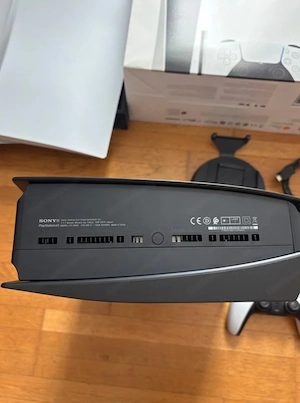 Ich verkaufe meine PlayStation 5 (Disc-Drive-Edition) mit 825 GB SSD Ich verkaufe meine PlayStation  Bild 2