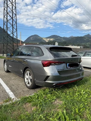 Skoda Octavia Combi RS TDI 4x4 DSG Bild 5