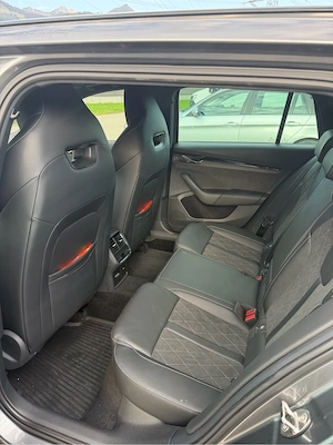 Skoda Octavia Combi RS TDI 4x4 DSG Bild 10