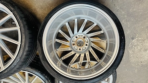 Ultra Wheels UA9 Storm Kompletträder 8,5J x 19 Zoll mit Reifen Bild 4