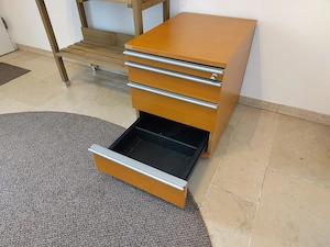 Rollcontainer HALI + Pflanztisch mit Zinkplatte Bild 2