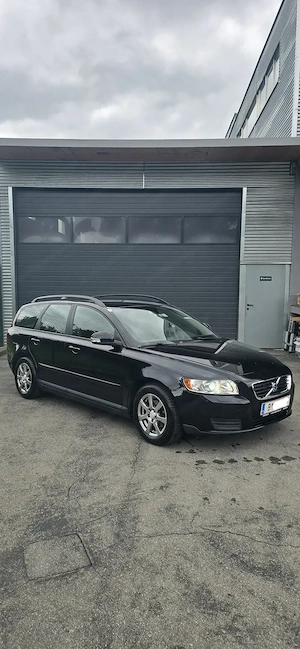 Volvo V50 1.6 D Super Zustand Bild 2