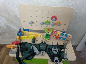 Werkbank aus Holz mit Zubehör  Bild 4
