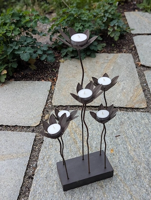 Teelichthalter  Blüten  6-flammig   Moderne Metalldeko (54cm hoch) Bild 3