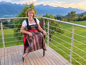 "Country Line" Dirndl Gr. 36   mit Schürze & passender Jacke Bild 3
