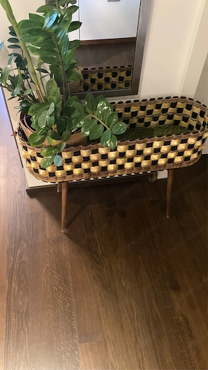 Vintage Pflanzkorb   Blumenständer aus Korbflechte auf Beinen