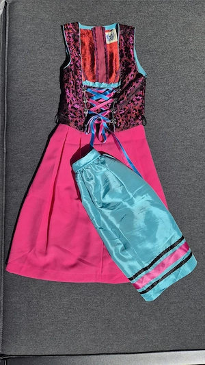 Isar Trachten Dirndl Gr. 152 mit Bluse & Strickjacke   einzeln oder Set -  sehr guter Zustand Bild 4
