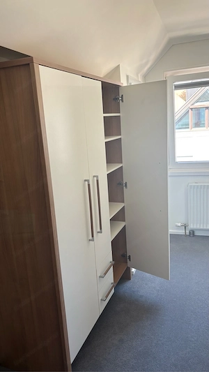 Kinderkleiderschrank Bild 2
