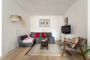 Schöne und saubere Wohnung in toller Lage in Wien. Bild 3