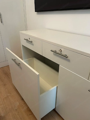 Kommode, Schränkchen, Highboard Bild 2