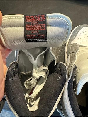Jordan 1 Retro High OG Bild 4