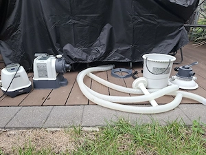 Poolpumpe und Salzwassersystem Bild 4